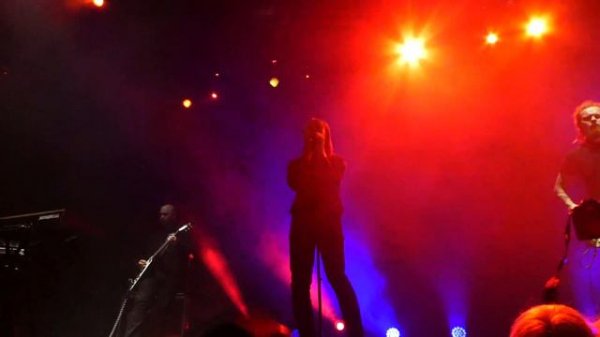 Молчат Дома / Molchat Doma - С Крыш Наших Домов Live in Moscow 27.12.2021