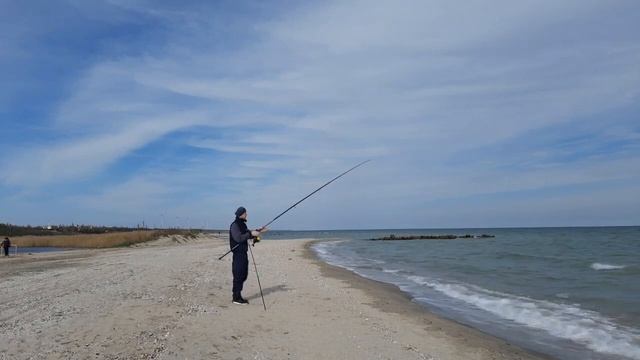 Удилище для ловли пеленгаса Lineaeffe Blue Ocean 4.2м до 250гр. смотреть онлайн