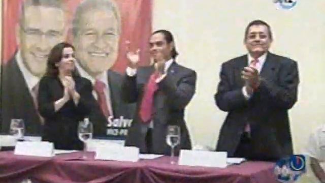 Mauricio Funes, ni eso podés hacer bien... смотреть онлайн