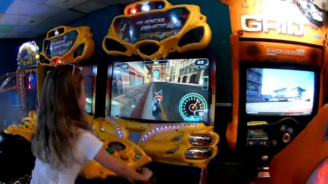 Братск, Игротека, ДЦ Формула смотреть онлайн