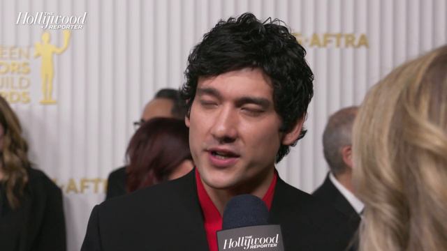 Will Sharpe On Reuniting with 'White Lotus' Cast and Fun Fan Theories | SAG Awards 2023 смотреть онлайн