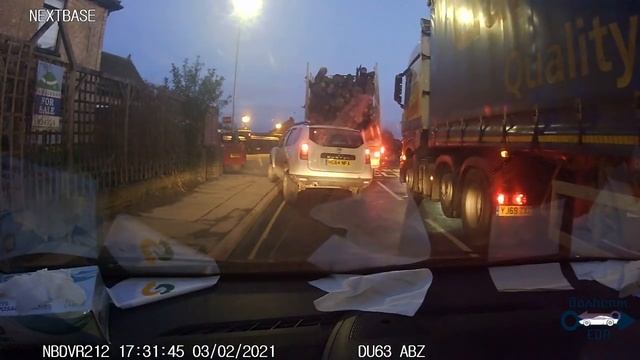 UK bad Drivers Hit and Run, Brake check, Road Rage, Instant Karma, Car Crash 2021 смотреть онлайн