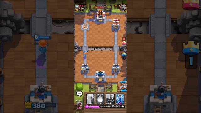 Играем в Clash Royale смотреть онлайн