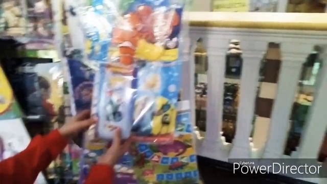 Влог. Кавказские танцы в столовой, обзор Аквопарка в Акволоо, зеркальная комната, ручные голуби. смотреть онлайн