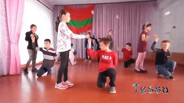 Когда попросили выручить девочку, а ты красавчик и танцуешь как бог!))) смотреть онлайн