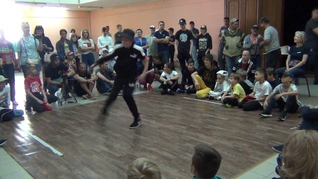 01 Рептилия Омутнинск и Lexik Саратов, 10 13 лет, 1I2 финала, Open kids battle, Хвалынск 23 09 2018 смотреть онлайн