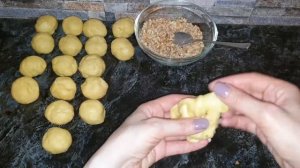 Печенье с грецкими орехами и рахат лукумом