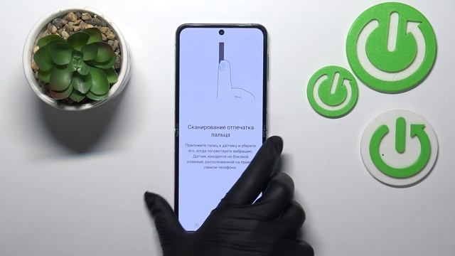 Как добавить отпечаток пальца на Samsung Galaxy Z Flip 4 / Настройка сканера отпечатков пальцев смотреть онлайн
