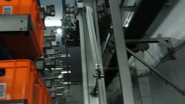 Роботизированный склад ящиков с продуктами. Часть 2 смотреть онлайн