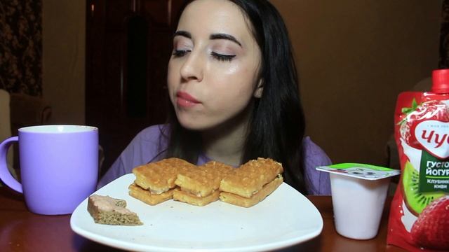 НОЧНОЙ ОБЖОРА 7 БУТЕРБРОДОВ / MUKBANG / Ayka Emilly смотреть онлайн