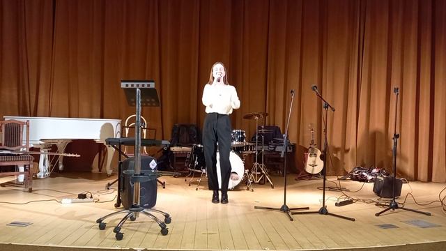 "Закрой глаза" - Лена Косс. Репетиция в ЦМД "Мещанский" смотреть онлайн
