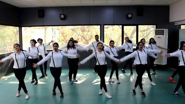 I WILL SURVIVE - JAZZ BY STUDENTS OF DANCING CURVE смотреть онлайн