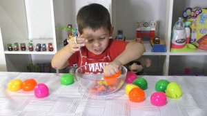 РЕЖЕМ АНТИСТРЕССЫ лизун в сетке ЧТО ВНУТРИ??? STRESS BALLS CUTTING