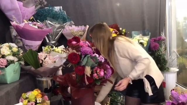 Red bouquet Красный букет смотреть онлайн