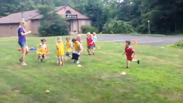 Adventure Camp Soccer Game! смотреть онлайн