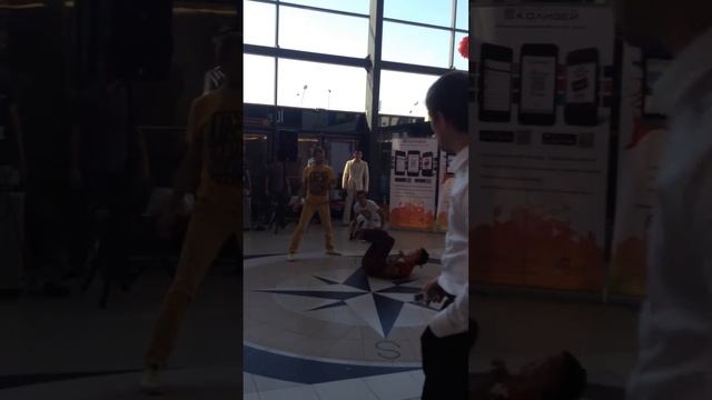 Безлимит - Презентация школы танцев IM-pulse смотреть онлайн