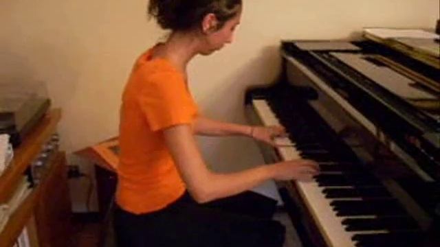 Cecilia Bertoni esegue Chopin opera 25 n.2 смотреть онлайн