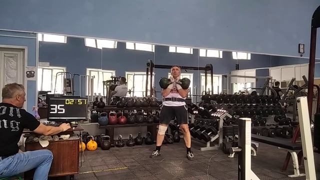 Мамонтов Андрей, г/р 1971, вес гирь 24 кг, команда ТЦ Планета-Спорт г. Коломна, 93 подъёма, 7мин. смотреть онлайн