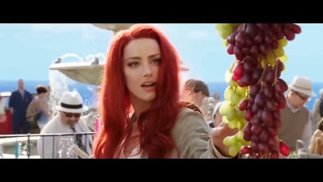 WB издевается над Эмбер)) Заменили в Аквамене...карма за Джонни вернулась смотреть онлайн