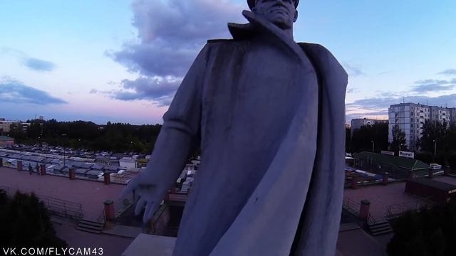 Памятник маршал Конев И. С., г. Киров смотреть онлайн