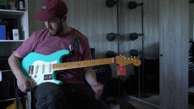 Fender American Vintage 57 Stratocaster Seafoam Green - This Guitar is Growing On ME смотреть онлайн