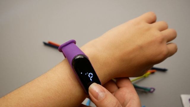 Дешевые cенсорные LED часы с Алиэкспресс. смотреть онлайн