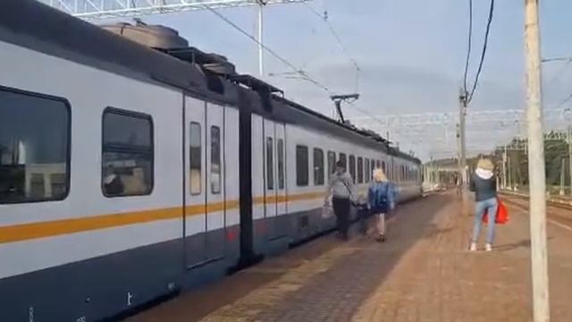 электропоезд эп2д 0012 на станции толстопальцево с сообщением Москва Киевский вокзал - Нара смотреть онлайн