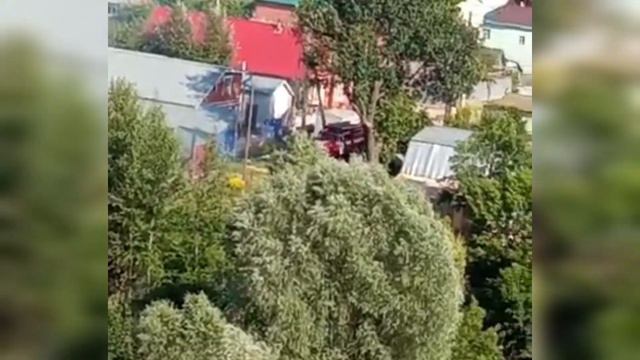 Горит летний дом в Новоюжном районе смотреть онлайн