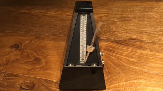 120 bpm SWING metronome смотреть онлайн