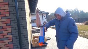 СТАРЫЙ И ЛЫСАЯ БОРОДА ПРОТИВ СИРЕНОГОЛОВОГО. НЕРФ БРАЗЕРС