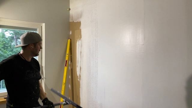 How-To: Seinän Ylitasoitus Telattavalla Tasoitteella Ja Columbia Tomahawk -tasoituslastalla