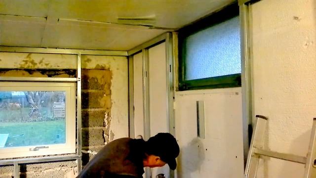 Монтажная пена в качестве подвесов-упоров на ГКЛ-профилях. смотреть онлайн