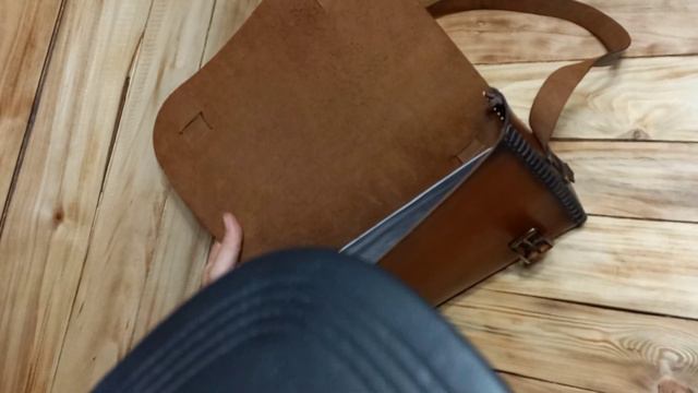 сумка из кожи ручной работы Gomerowsky смотреть онлайн