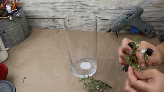 DOLLAR TREE CHRISTMAS DIY's | Easy Christmas DIY's with a HIGH END LOOK!! смотреть онлайн