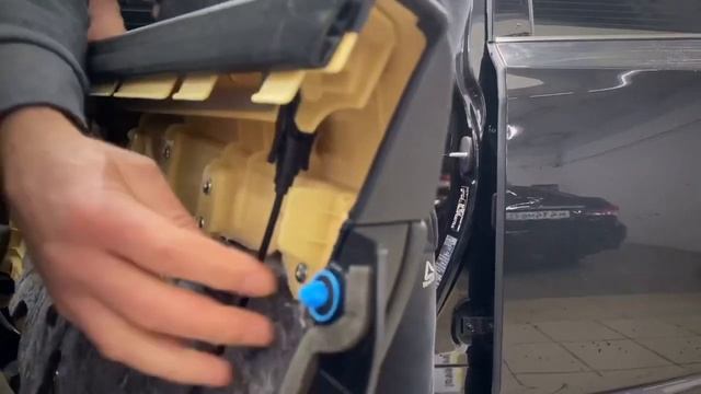 Убираем косяки на Лексус РХ 2020. Разбираем переднюю дверь своими руками: Lexus RX300 AWD смотреть онлайн