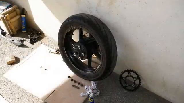 CHANGEMENT KIT CHAINE HONDA SEVEN FIFTY смотреть онлайн
