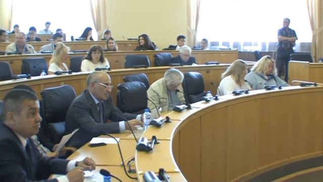 В Тюменской областной Думе обсудили вопросы, связанные с миграцией населения смотреть онлайн