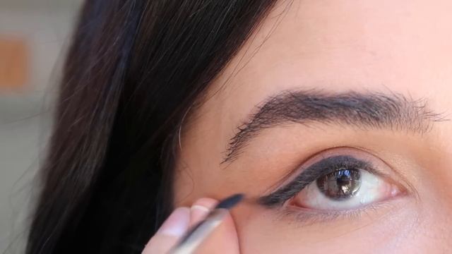 Best Eye Makeup Trick to Lift & Awaken смотреть онлайн