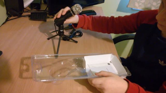 UNBOXING!!! - Trust Starzz mikrofon смотреть онлайн