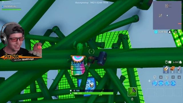I Played the JELLY Deathrun in a TORNADO! смотреть онлайн