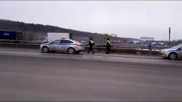 Знаменитый автопробег Волоколамск-Москва против полигона ТБО "Ядрово"(Мусора) смотреть онлайн