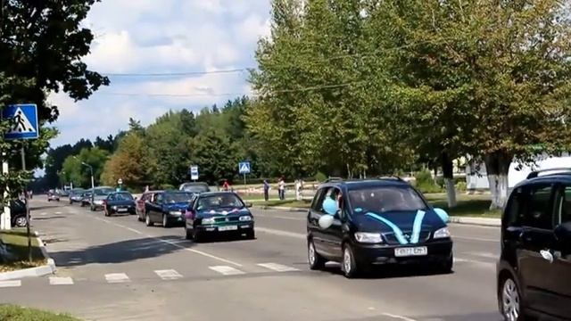 Свадебный кортеж по Первомайской смотреть онлайн