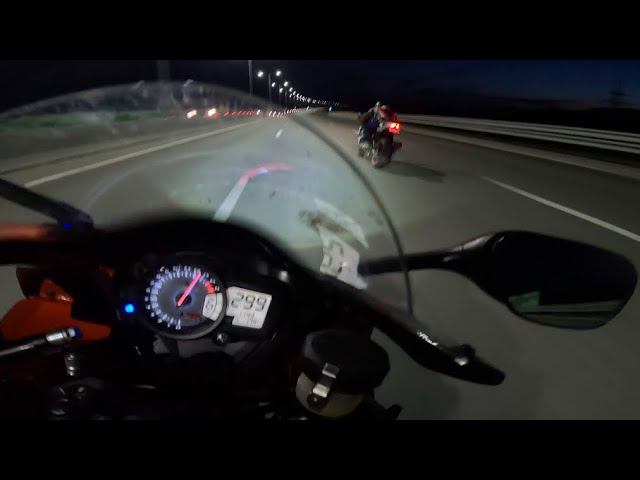 Suzuki против Suzuki.