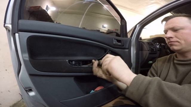 Ford CMax disassembly door (Ford CMax разборка двери) смотреть онлайн
