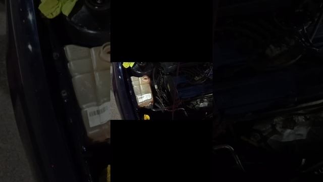 Закипели на трассе Форд дымит