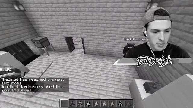 Fooling My Friends with UNKILLABLE BOSSES in Minecraft смотреть онлайн