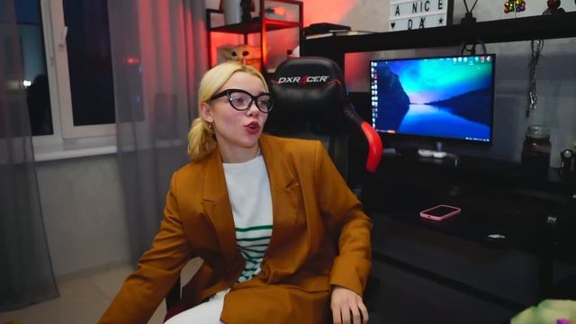 УЭНСЗДЕЙ в Реальной Жизни ! смотреть онлайн