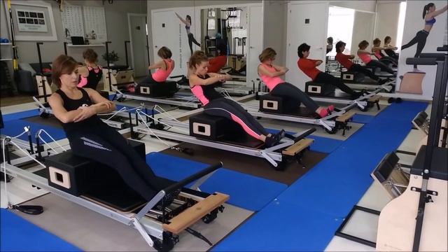 Reformer Pilates class. Studio pilates lugo смотреть онлайн