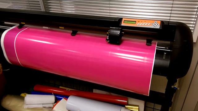 Плоттерная резка плёнки. List1350 H смотреть онлайн