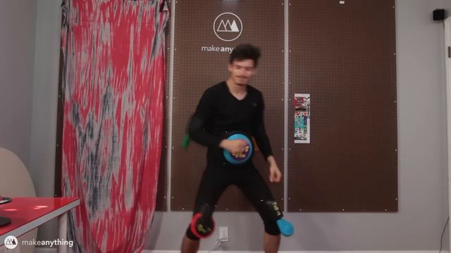 I'm a Human Bop It! // My Fully Functioning 3D Printed Bop It Extreme Costume смотреть онлайн